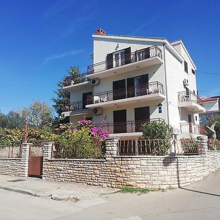 Danyja Apartments Sveti Filip i Jakov Exterior foto