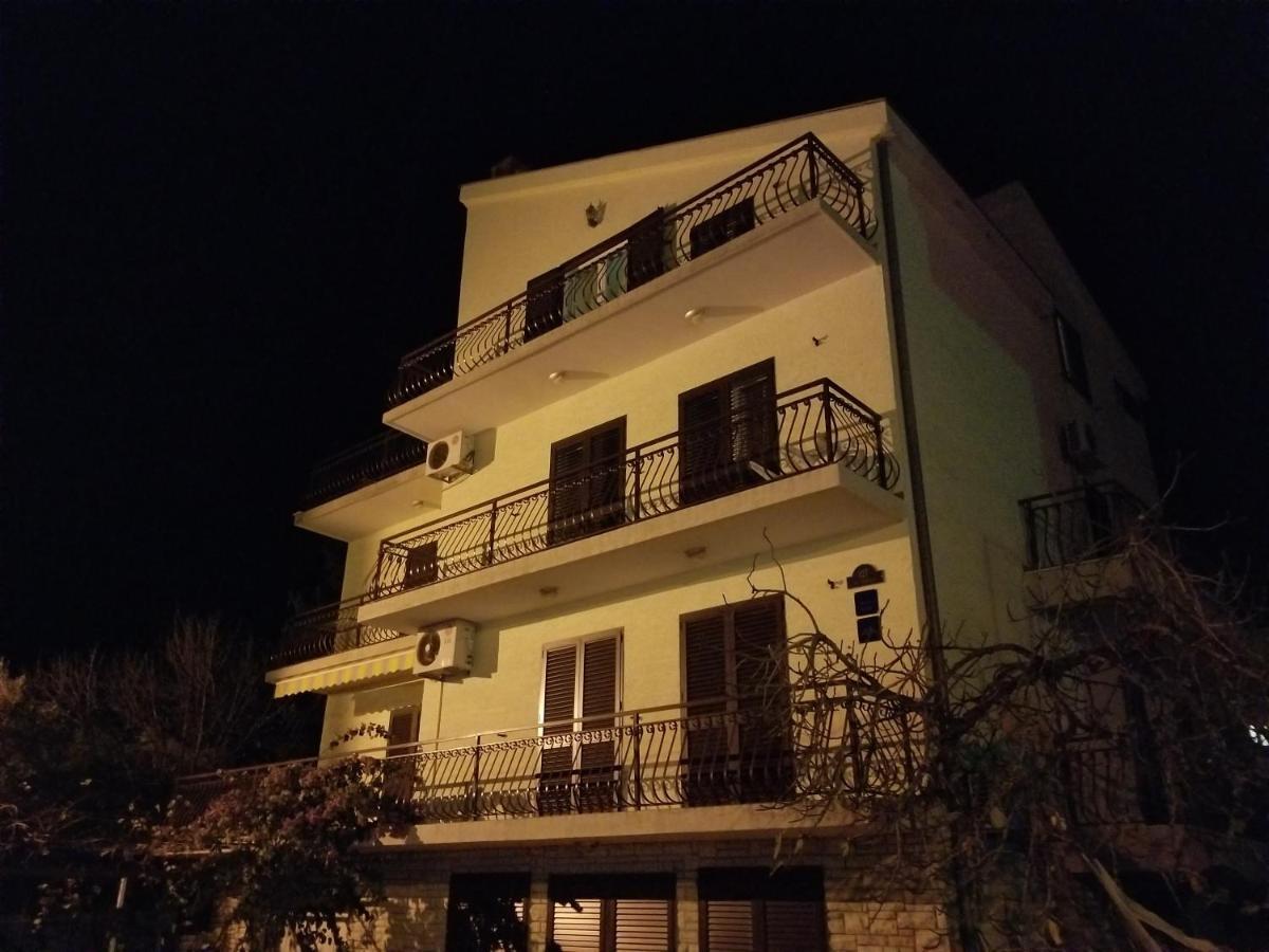Danyja Apartments Sveti Filip i Jakov Exterior foto