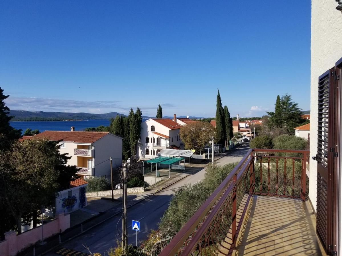Danyja Apartments Sveti Filip i Jakov Exterior foto